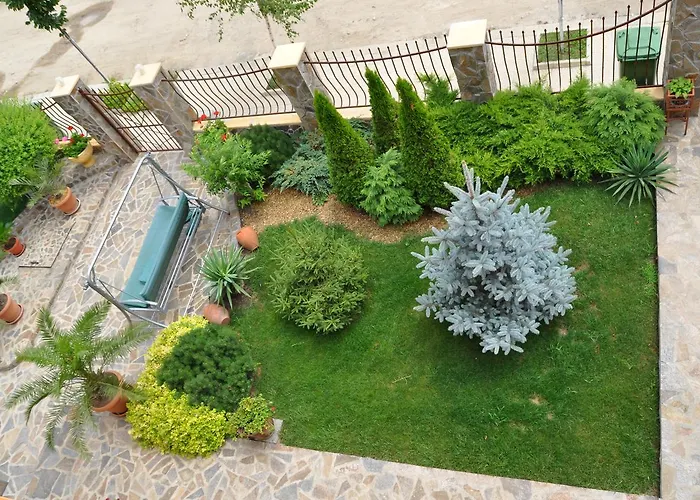 Хотел Bon Relax Ravadinovo